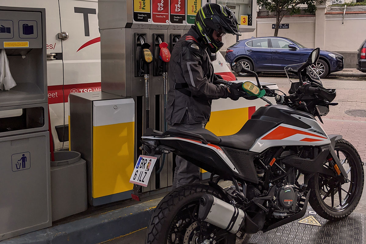 95 o 98 octanos: La gasolina más adecuada para tu moto | MAPFRE Cuidamos tuMOTO