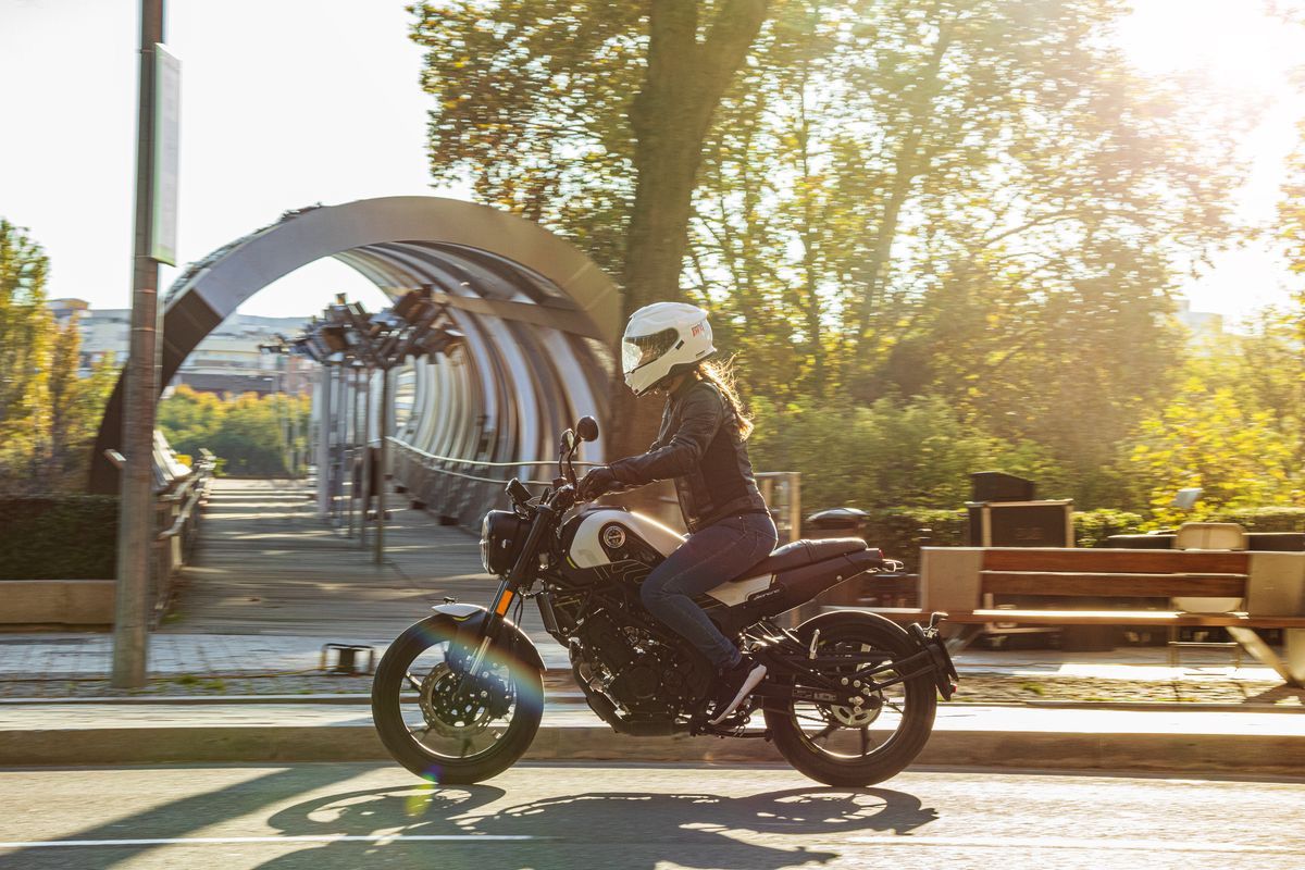 moto en carretera 